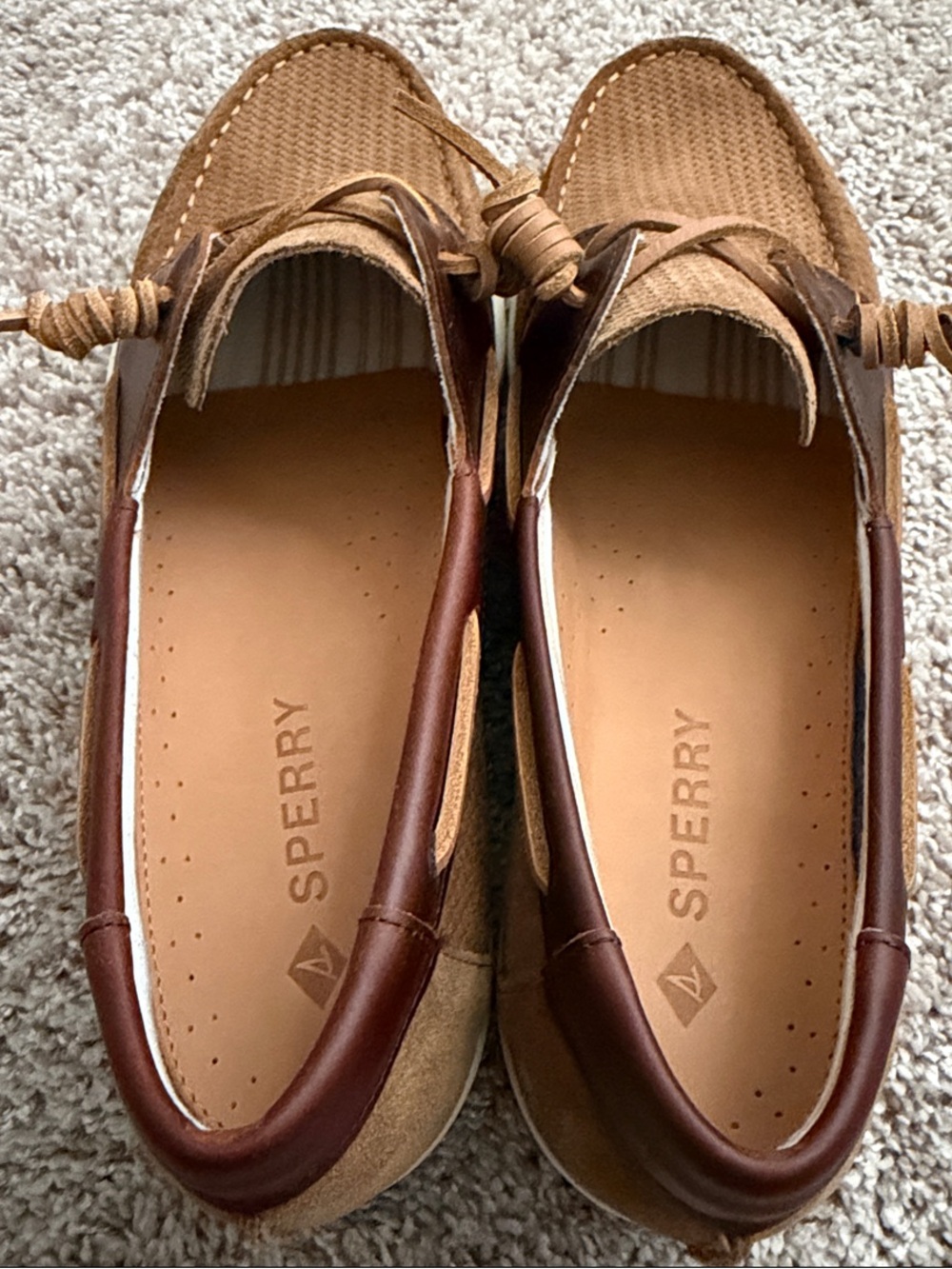 Brown/Tan Men's Boat Shoes - Picture 2 of 6
